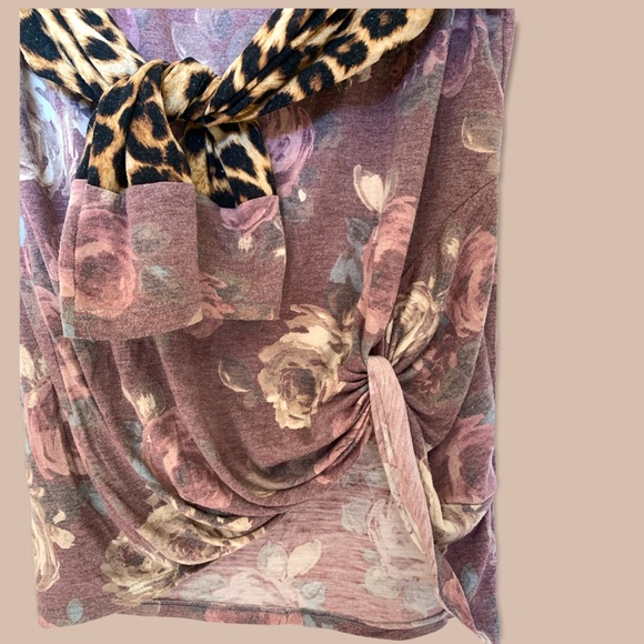 M2D Animal Print & Rose Floral Long Sleeve Top Cheetah Leopard Large - Picture 3 of 7